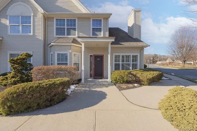 $469,000 | 807 Battalion Drive, Stony Point, NY 10980