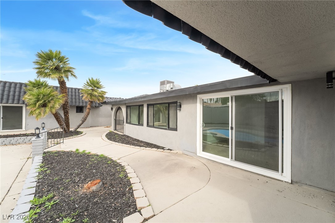 4501 South Woodcrest Road Las Vegas, NV 89121 - Photo 40 of 49
