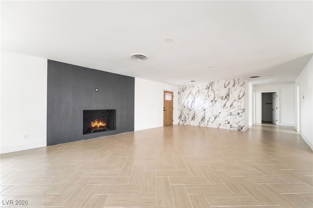 4501 South Woodcrest Road Las Vegas, NV 89121 - Photo 7 of 49