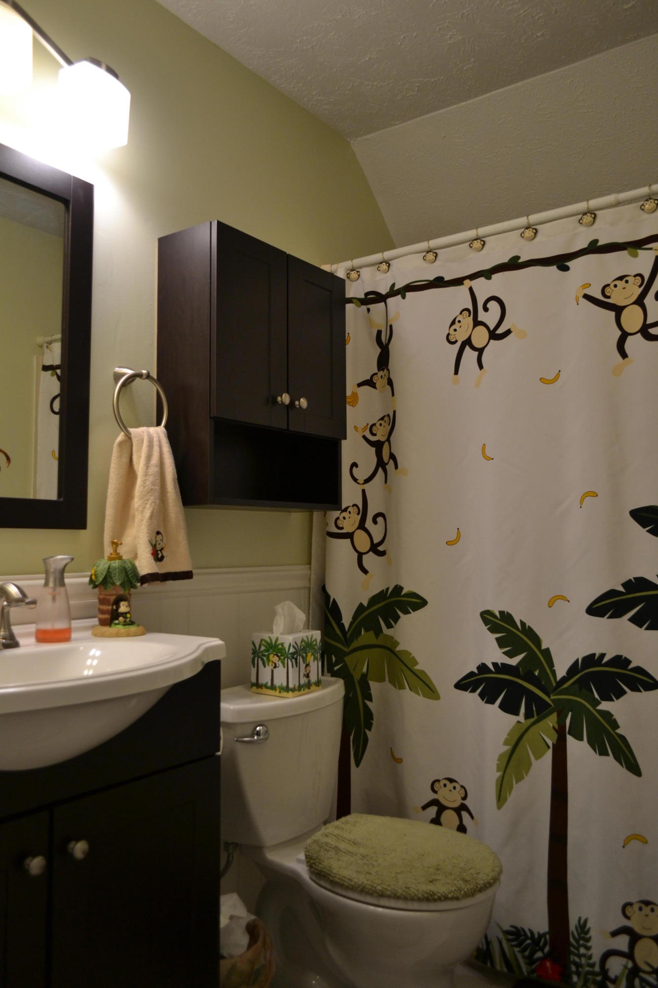 948 Pintail Road Knoxville, TN 37934 - Photo 17 of 22 Bathroom 2nd Floor