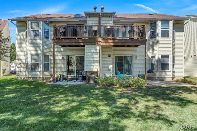 $164,000 | 420 Cambridge Place, Unit 2, St. Peters, MO 63376