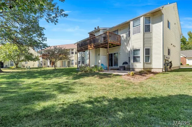 $164,000 | 420 Cambridge Place, Unit 2, St. Peters, MO 63376