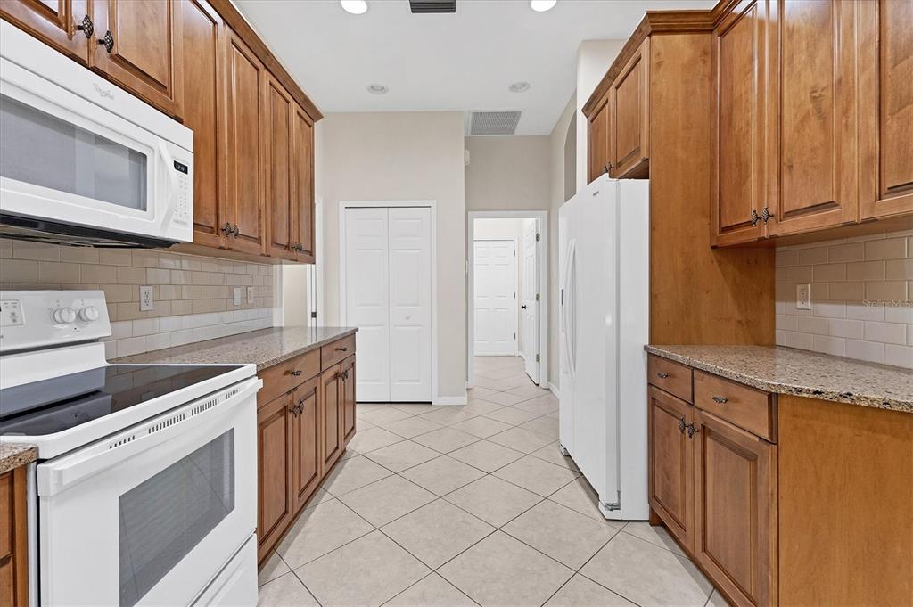 11742 Hidden Forest Loop Parrish, FL 34219 - Photo 18 of 64