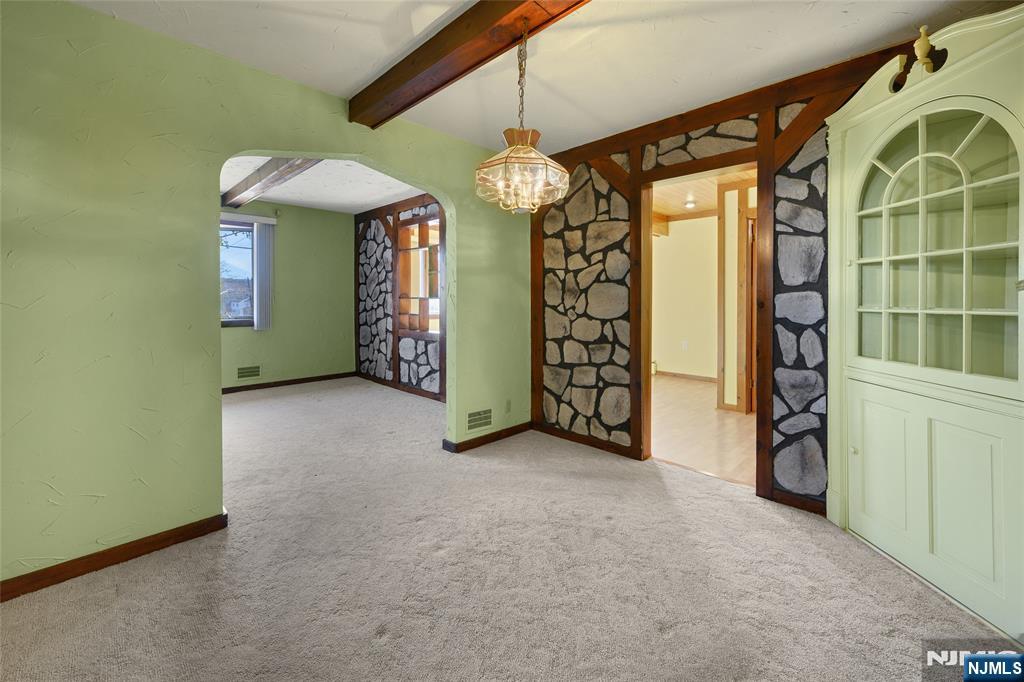 6 Hillside Avenue Cedar Grove, NJ 07009 - Photo 21 of 32