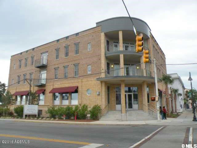 700 Bay Street, Unit 301 Beaufort, SC 29902 - Photo 1 of 49 BEAUFORT133916