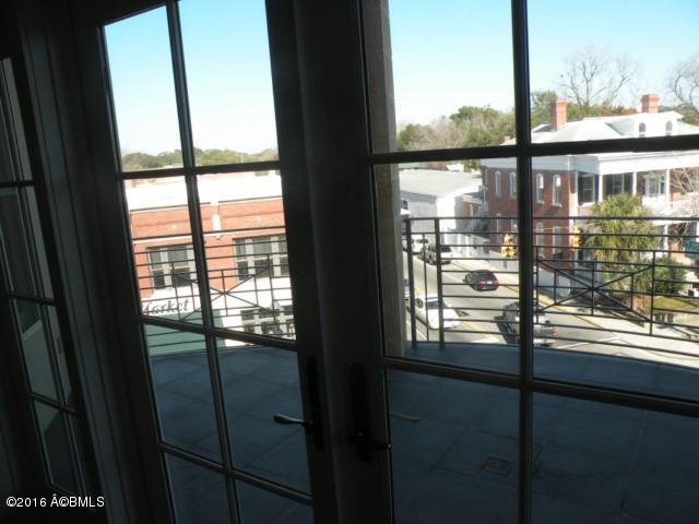 700 Bay Street, Unit 301 Beaufort, SC 29902 - Photo 16 of 49 301 at 700 Bay view (4)