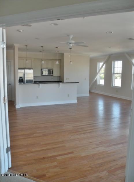 700 Bay Street, Unit 301 Beaufort, SC 29902 - Photo 18 of 49 301 at 700 Bay lr (2)