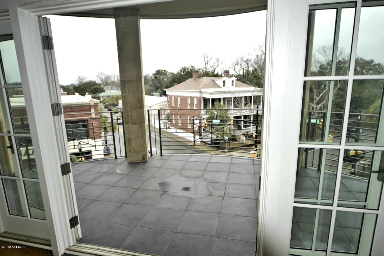 700 Bay Street, Unit 301 Beaufort, SC 29902 - Photo 2 of 49 20180129_101240