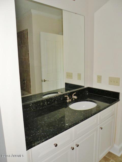 700 Bay Street, Unit 301 Beaufort, SC 29902 - Photo 22 of 49 301 at 700 Bay bath (4)