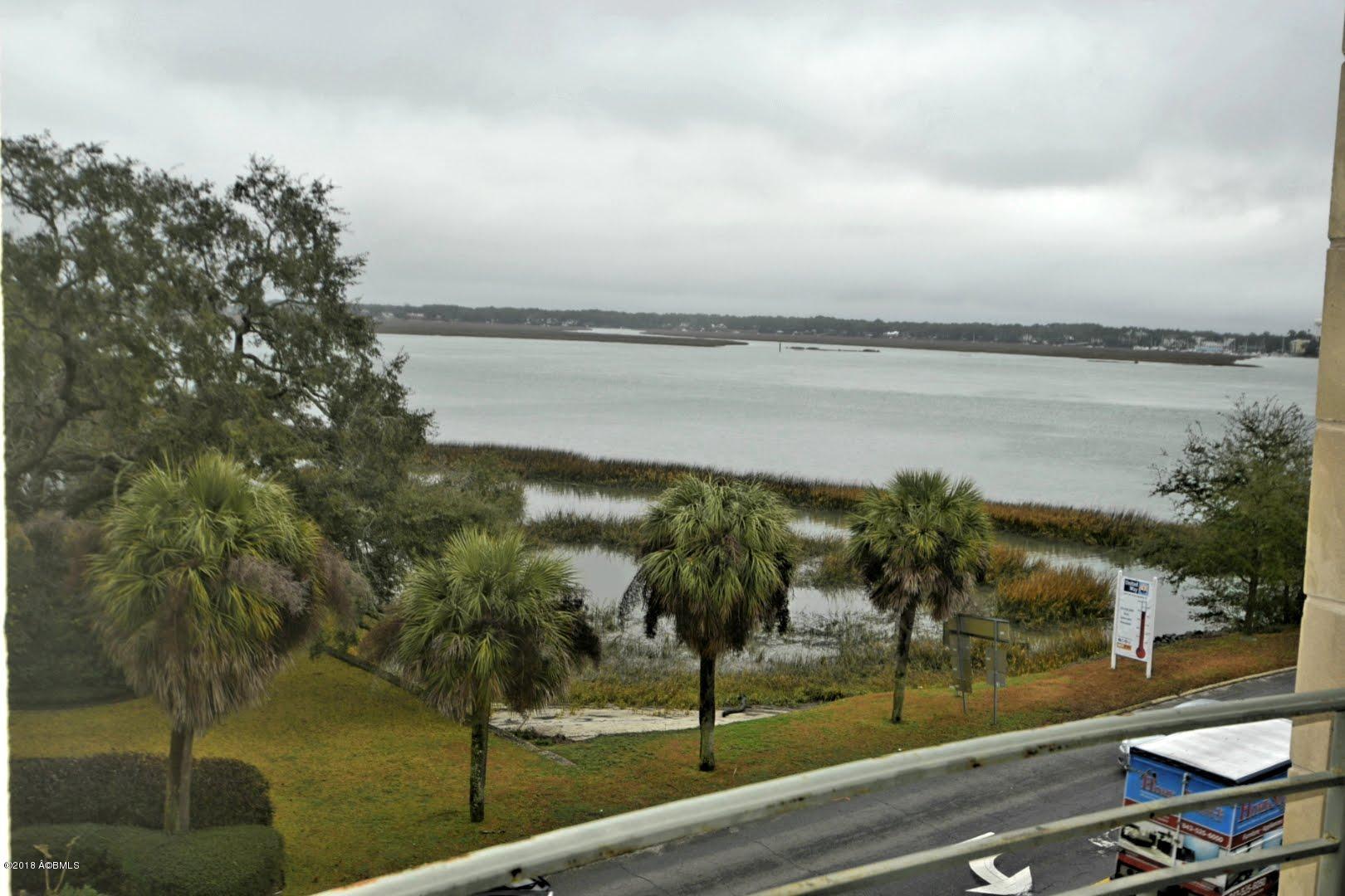 700 Bay Street, Unit 301 Beaufort, SC 29902 - Photo 3 of 49 20180129_101519
