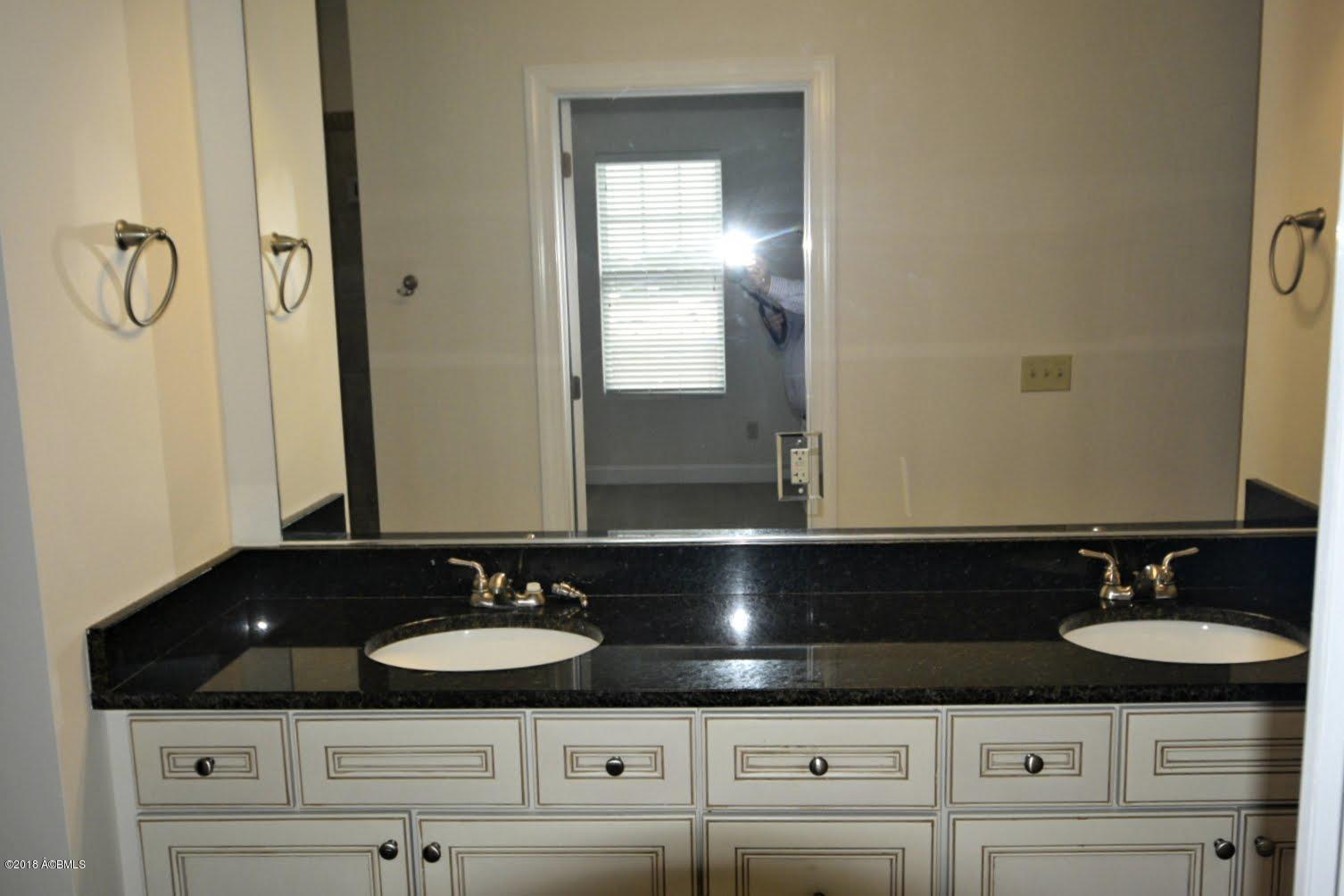700 Bay Street, Unit 301 Beaufort, SC 29902 - Photo 40 of 49 20180129_100907