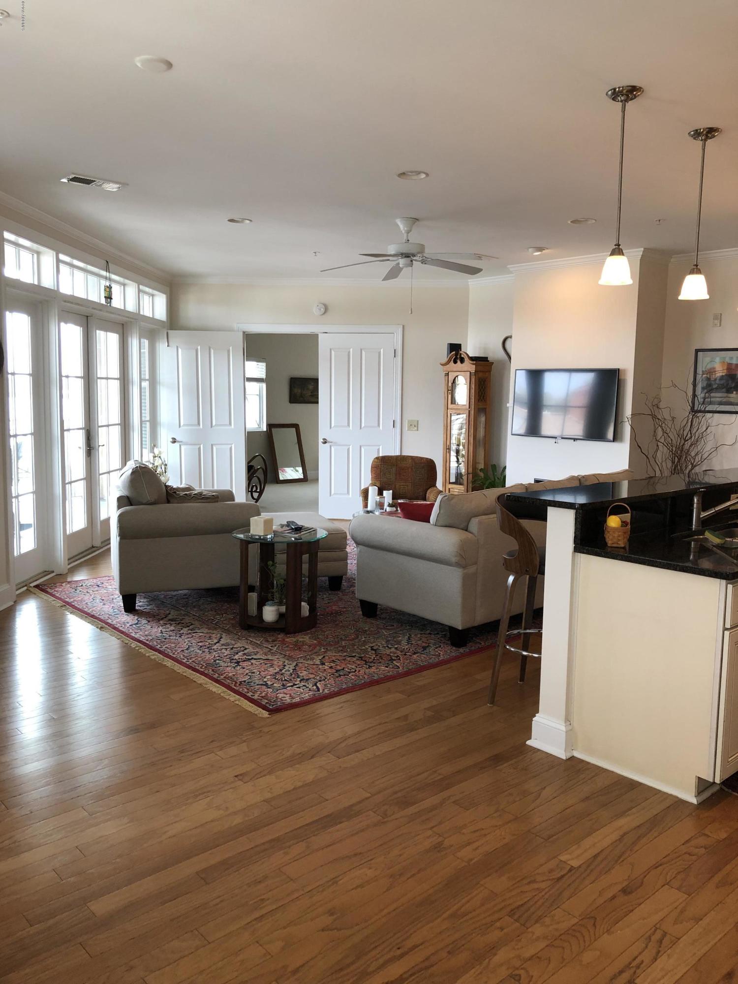 700 Bay Street, Unit 301 Beaufort, SC 29902 - Photo 44 of 49 IMG_3341