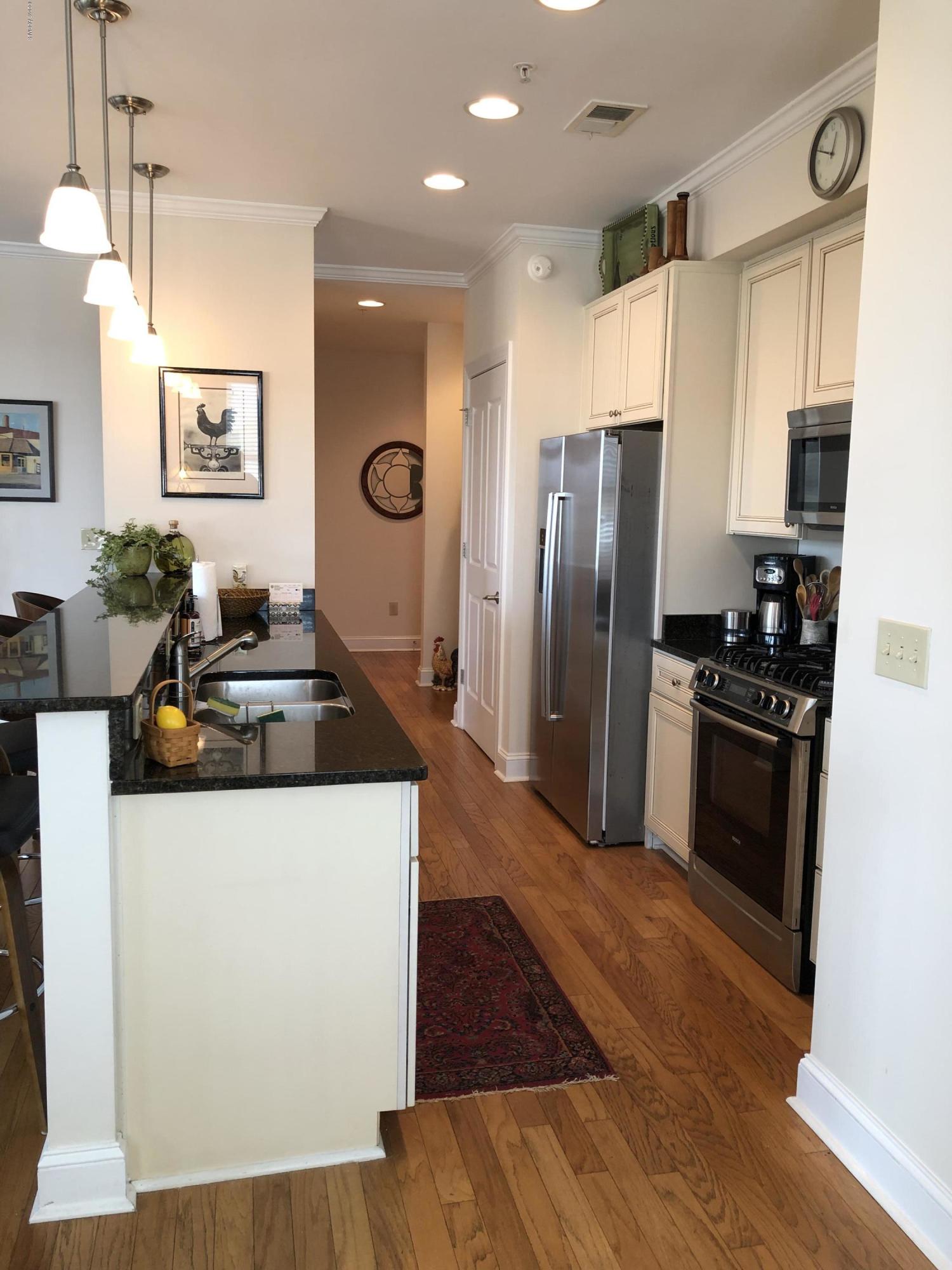 700 Bay Street, Unit 301 Beaufort, SC 29902 - Photo 45 of 49 IMG_3342