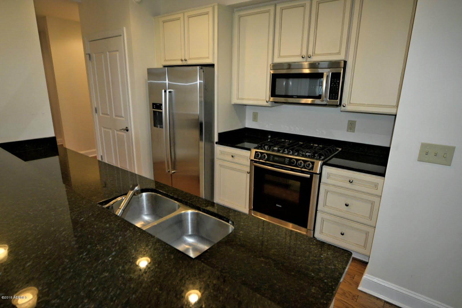 700 Bay Street, Unit 301 Beaufort, SC 29902 - Photo 9 of 49 20180129_101812