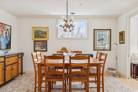 $550,000 | 700 Grand Avenue, Unit 204, St. Paul, MN 55105