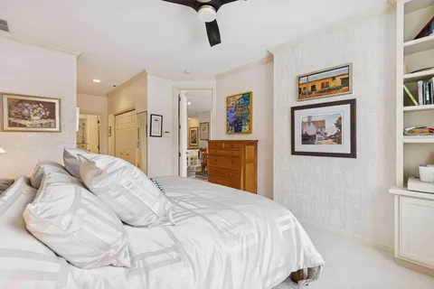 $550,000 | 700 Grand Avenue, Unit 204, St. Paul, MN 55105