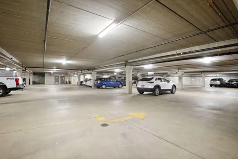 $550,000 | 700 Grand Avenue, Unit 204, St. Paul, MN 55105