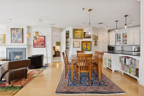 $550,000 | 700 Grand Avenue, Unit 204, St. Paul, MN 55105