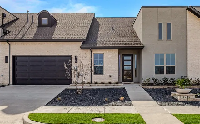 $695,000 | 1710 Governors Boulevard, Heath, TX 75126