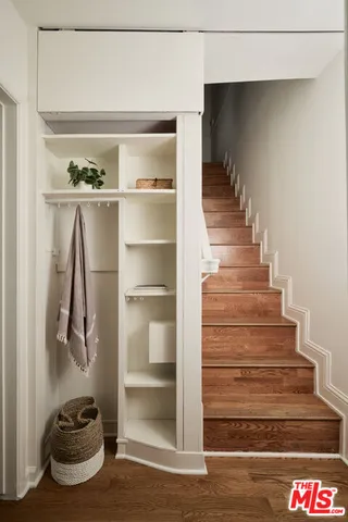 $1,490,000 | 943 Venango Avenue, Los Angeles, CA 90029