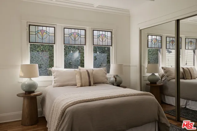 $1,490,000 | 943 Venango Avenue, Los Angeles, CA 90029