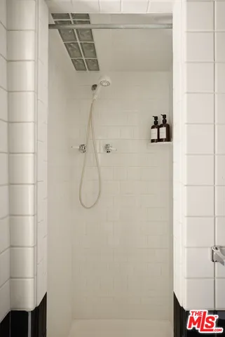 $1,490,000 | 943 Venango Avenue, Los Angeles, CA 90029