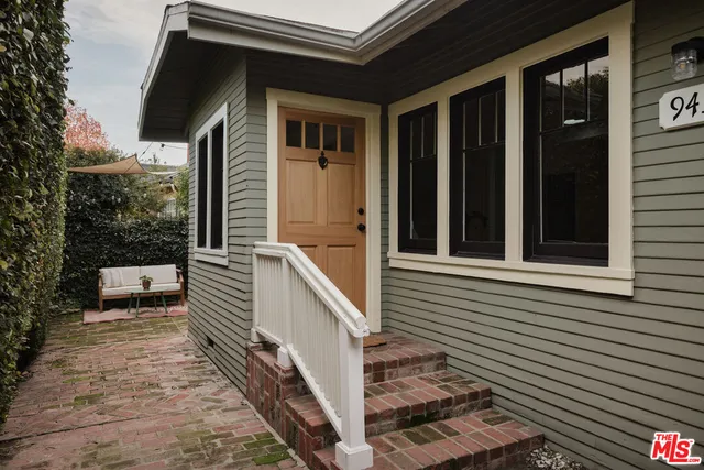 $1,490,000 | 943 Venango Avenue, Los Angeles, CA 90029