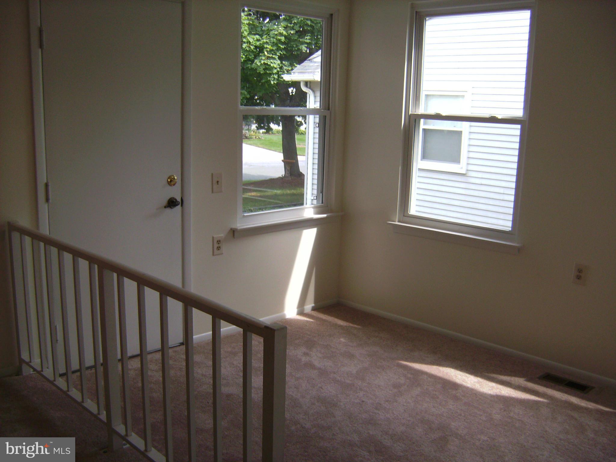 7096 Catalpa Road Frederick, MD 21703 - Photo 8 of 20 a view of an entryway