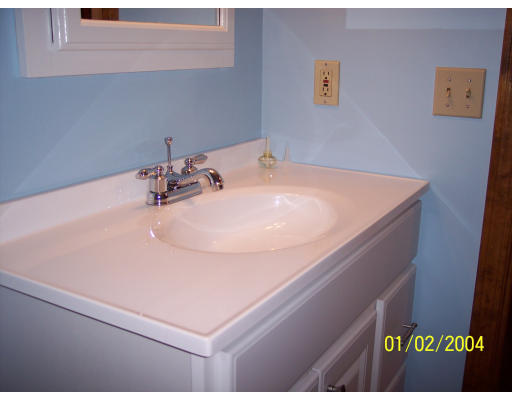 167 Parmenter Road Oakham, MA 01068 - Photo 6 of 8