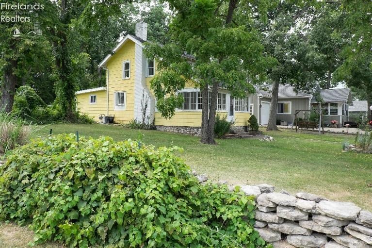 705 Northwest Catawba Road Port Clinton, OH 43452 - Photo 3 of 10 Gallery Image 3