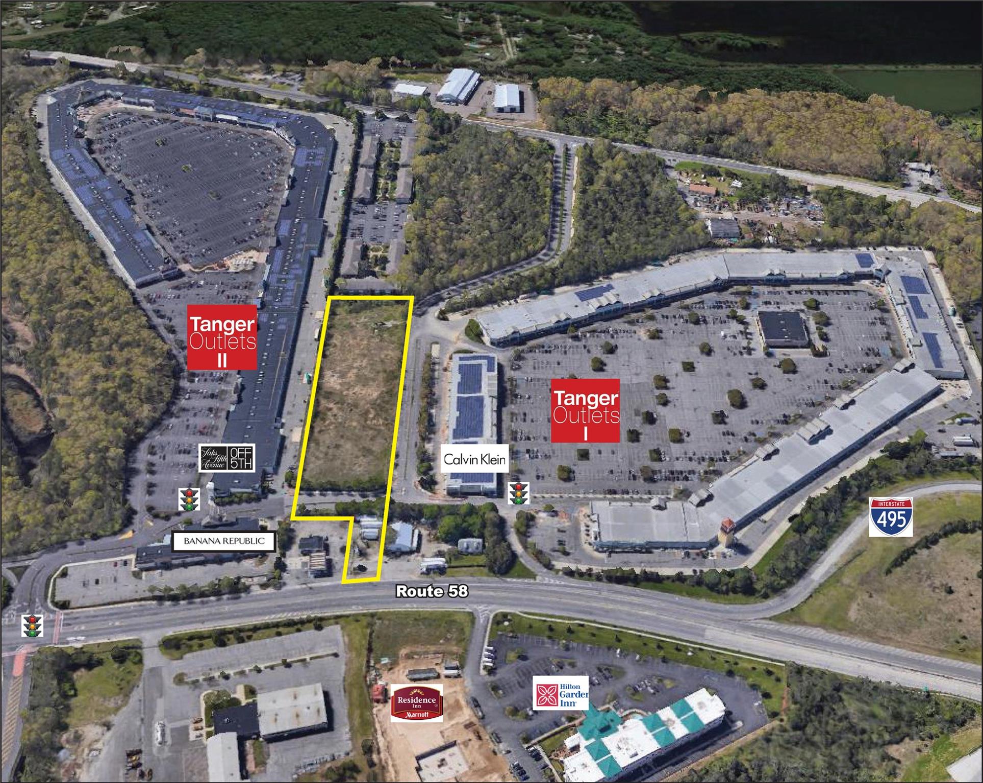 2009 Old Country Road Riverhead, NY 11901 - Photo 3 of 9 a view of an outdoor space