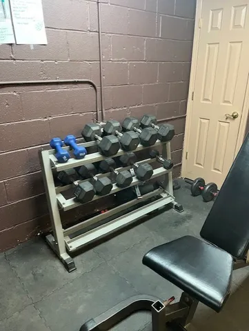 $2,000 | 2423 North Kennicott Drive, Unit 1C, Arlington Heights, IL 60004