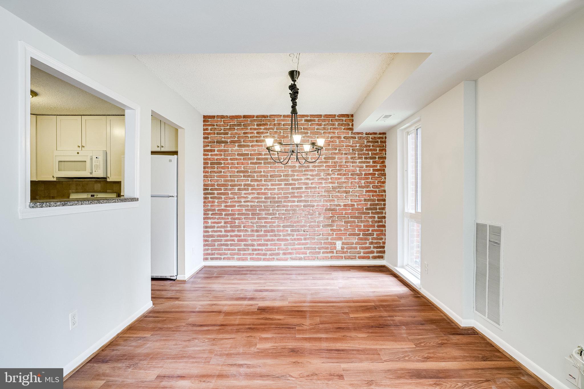11843 Shire Court, Unit 22C Reston, VA 20191 - Photo 7 of 28 Dining Room