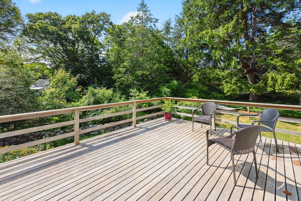 54 Whitman Road Falmouth, MA 02543 - Photo 32 of 42 Gallery Image 32