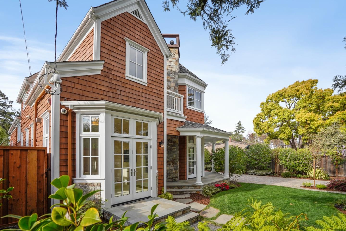 88 Warren Road San Mateo, CA 94401 - Photo 5 of 50 a front view of a house with garden