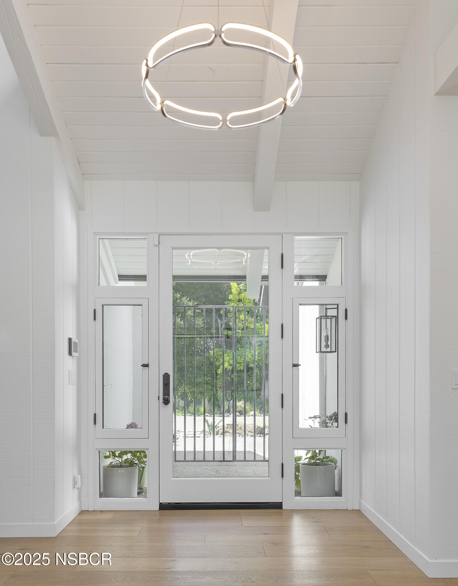 671 Rincon Drive Solvang, CA 93463 - Photo 3 of 34 Entry