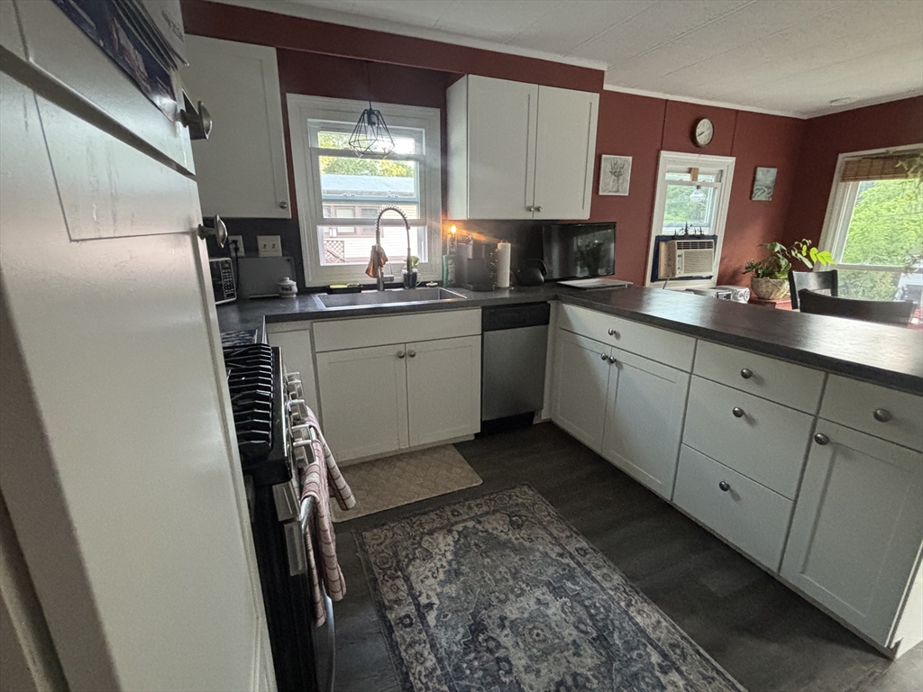 301 Bulgarmarsh Road, Unit F13 Tiverton, RI 02878 - Photo 16 of 28