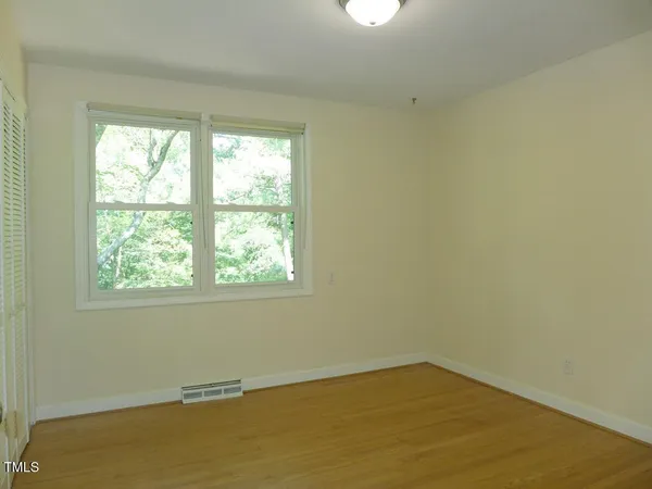 $2,995 | 346 Wesley Drive, Chapel Hill, NC 27516