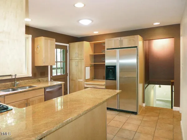 $2,995 | 346 Wesley Drive, Chapel Hill, NC 27516