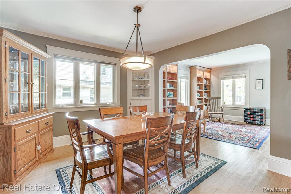 608 7th Street Rochester, MI 48307 - Photo 9 of 50