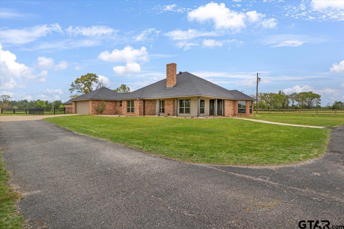 2268 County Road 4113 Henderson, TX 75654 - Photo 3 of 48