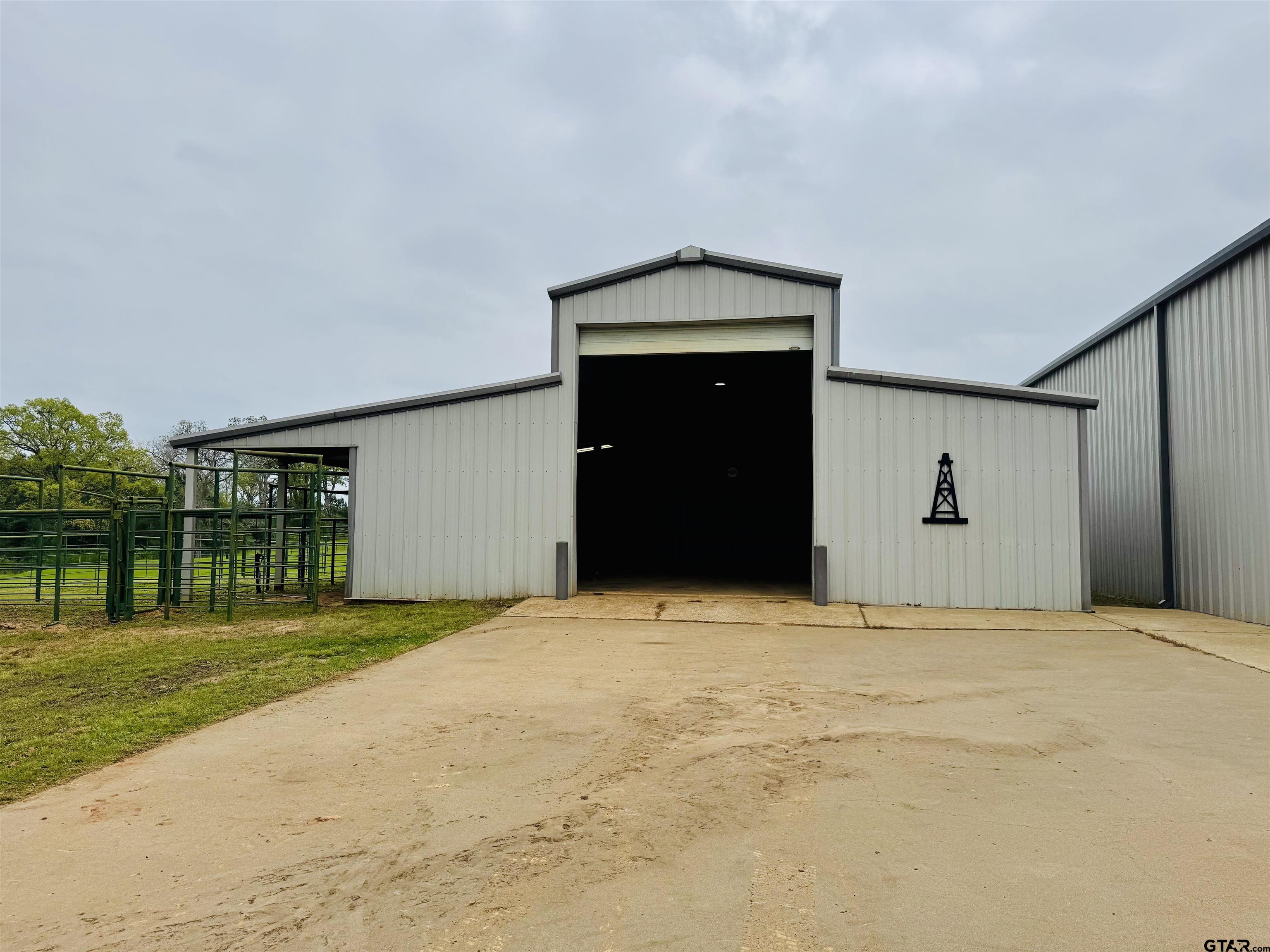 2268 County Road 4113 Henderson, TX 75654 - Photo 6 of 48