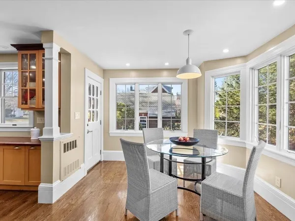 $2,890,000 | 8 Tennyson Road, Wellesley, MA 02481