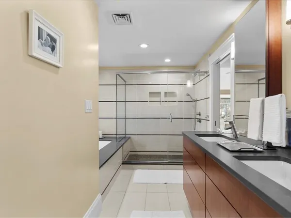 $2,890,000 | 8 Tennyson Road, Wellesley, MA 02481