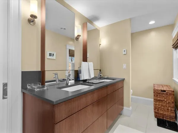 $2,890,000 | 8 Tennyson Road, Wellesley, MA 02481