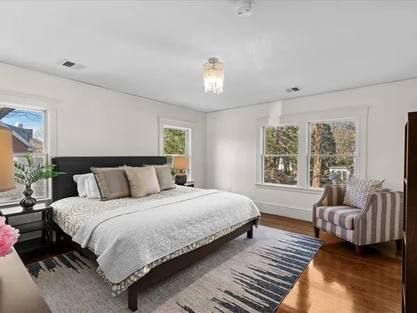 $2,890,000 | 8 Tennyson Road, Wellesley, MA 02481