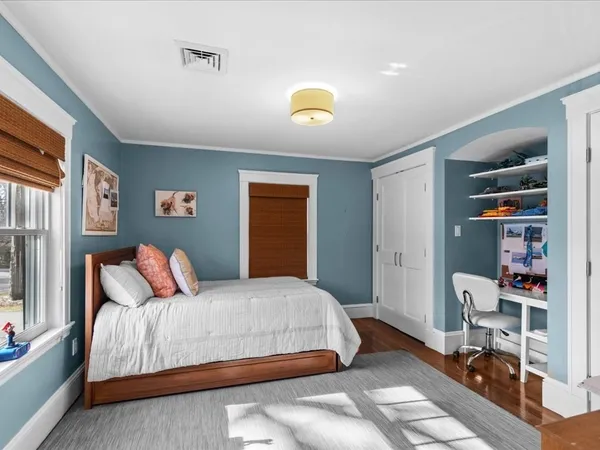 $2,890,000 | 8 Tennyson Road, Wellesley, MA 02481