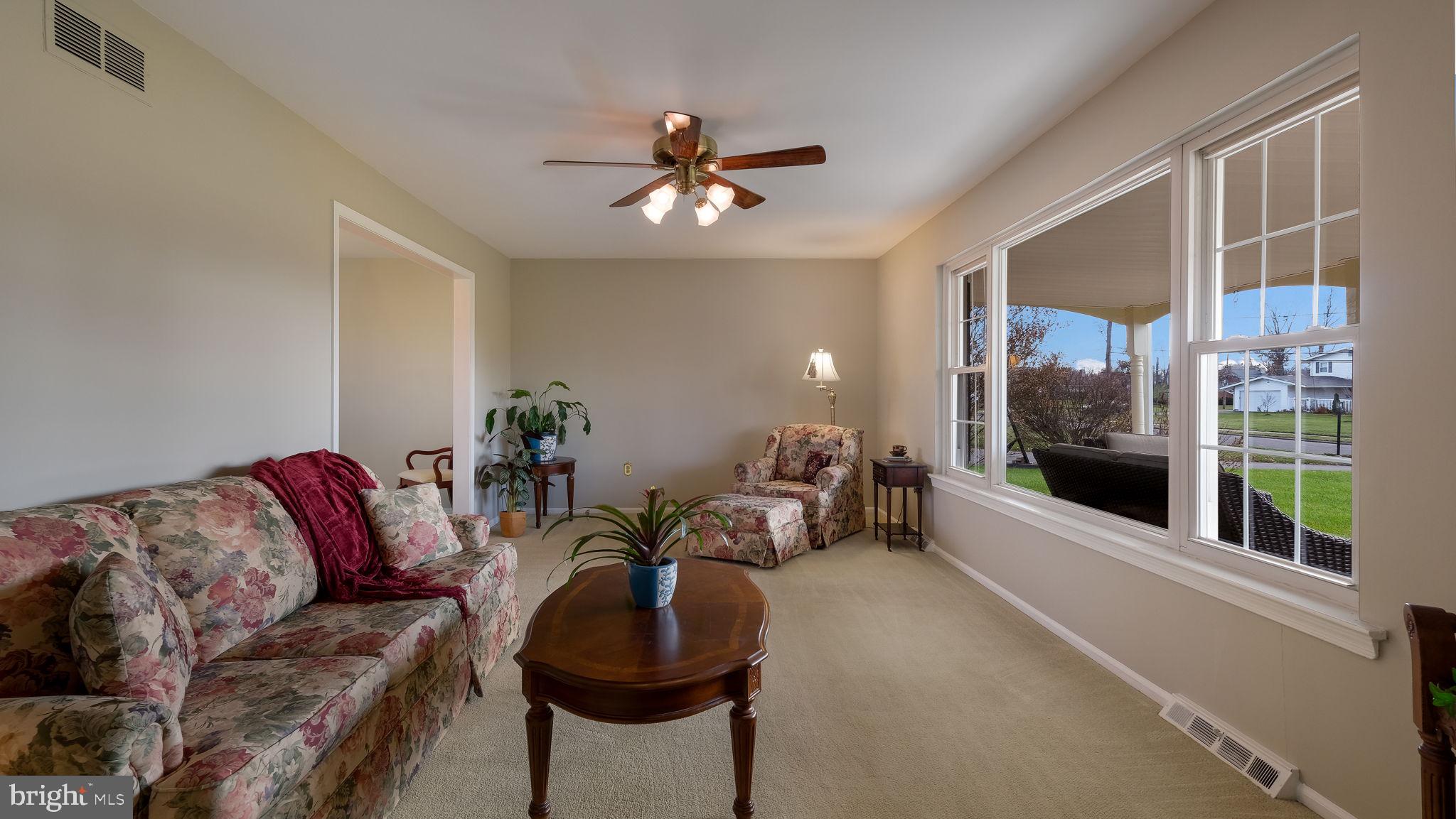 914 Jenifer Road Horsham, PA 19044 - Photo 6 of 43 Gallery Image 6