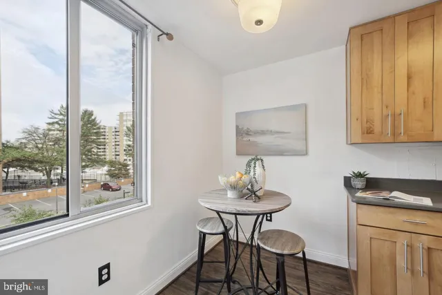 $1,800 | 2939 Van Ness Street Northwest, Unit 845, Washington, DC 20008