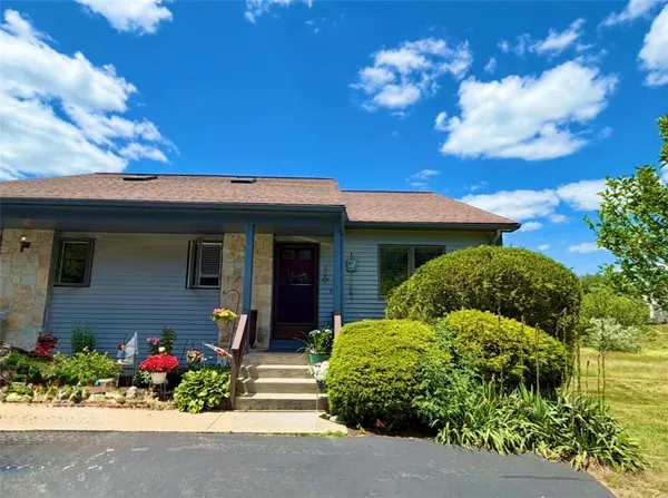 $449,900 | 30 Acorn Court, Unit G6, South Kingstown, RI 02879